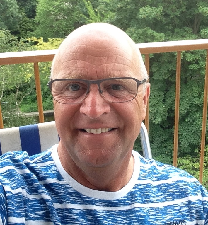 Terugkeer en werkzaamheden directeur